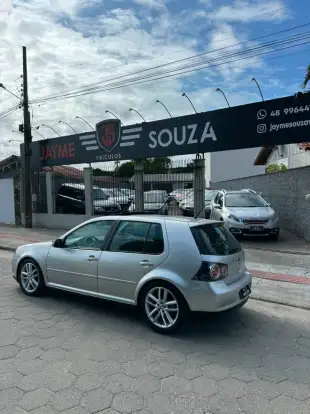 VOLKSWAGEN-GOLF-2008