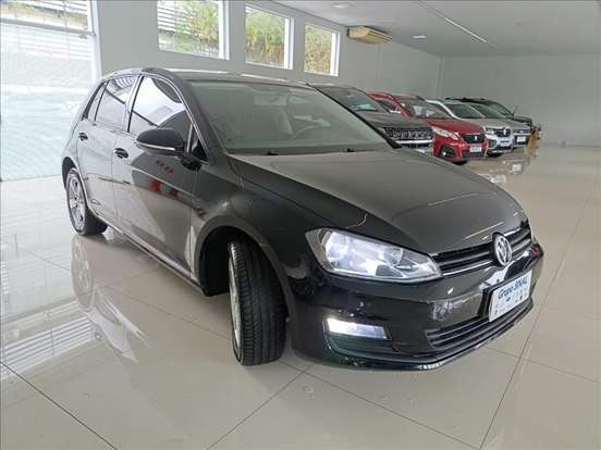 VOLKSWAGEN-GOLF-2015
