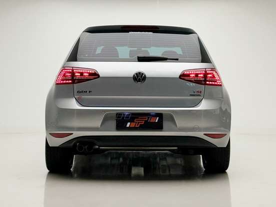 VOLKSWAGEN-GOLF-2014