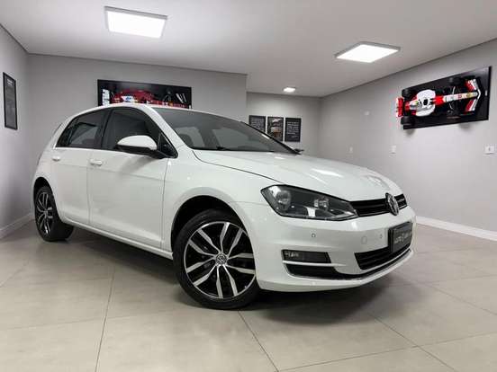 VOLKSWAGEN-GOLF-2017