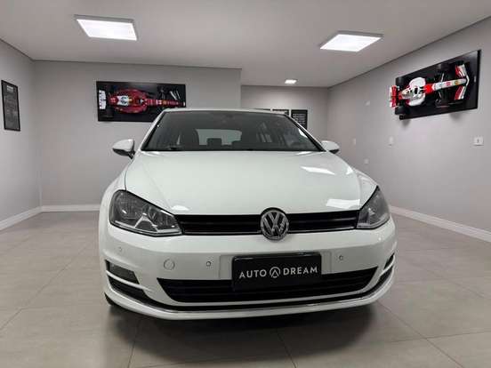 VOLKSWAGEN-GOLF-2017