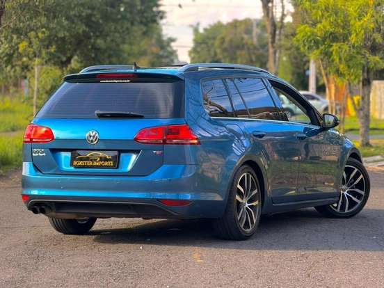 VOLKSWAGEN-GOLF-2015