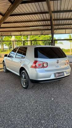 VOLKSWAGEN-GOLF-2009