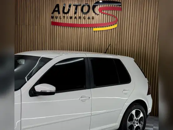 VOLKSWAGEN-GOLF-2012