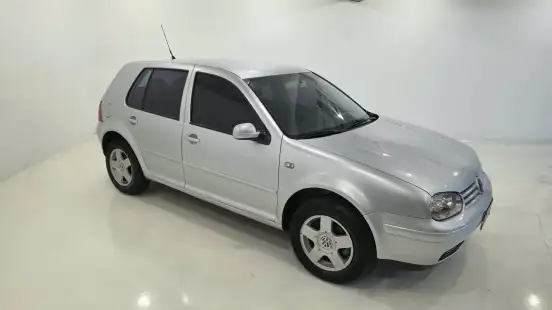 VOLKSWAGEN-GOLF-2000