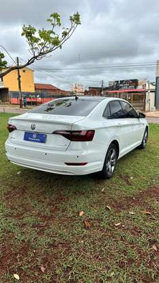 VOLKSWAGEN-JETTA-2020