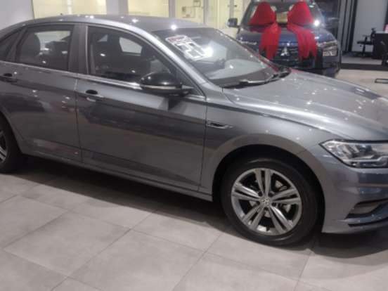 VOLKSWAGEN-JETTA-1.4 250 TSI TOTAL FLEX R-LINE TIPTRONIC VOLKSWAGEN-JETTA-2020