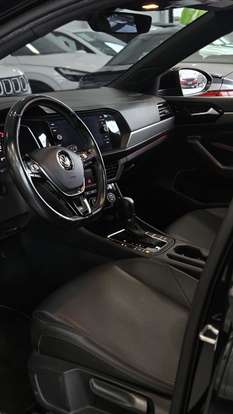 VOLKSWAGEN-JETTA-2018
