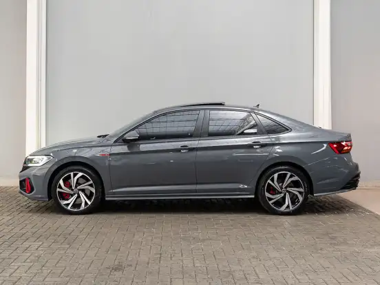 VOLKSWAGEN-JETTA-2024