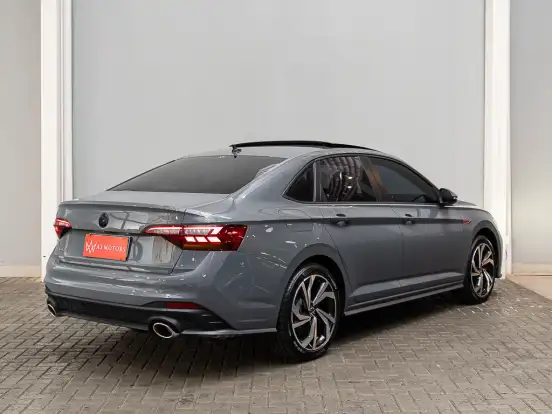 VOLKSWAGEN-JETTA-2024