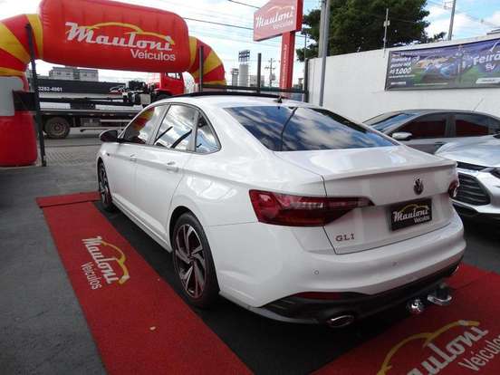 VOLKSWAGEN-JETTA-2023