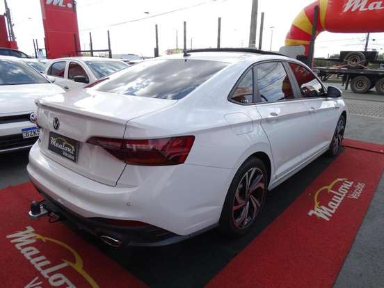 VOLKSWAGEN-JETTA-2023
