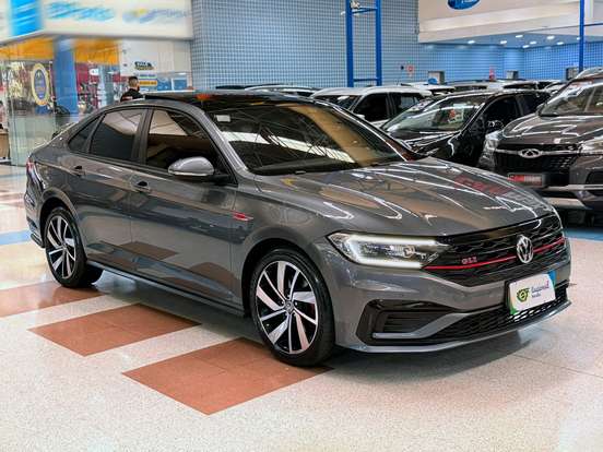 VOLKSWAGEN-JETTA-2020