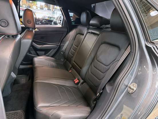 VOLKSWAGEN-JETTA-2020