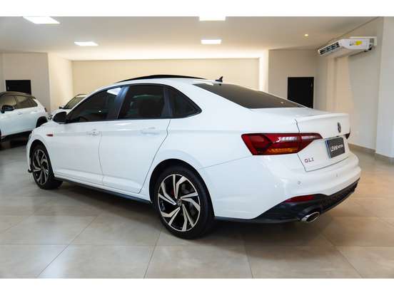 VOLKSWAGEN-JETTA-2023