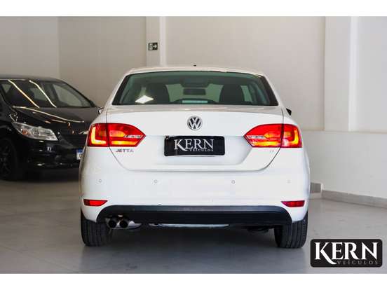 VOLKSWAGEN-JETTA-2.0 COMFORTLINE FLEX 4P TIPTRONIC VOLKSWAGEN-JETTA-2012