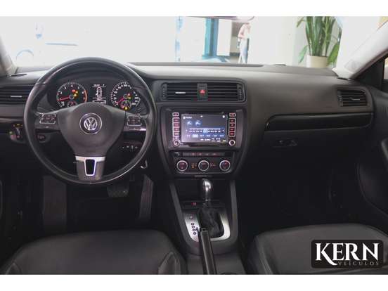VOLKSWAGEN-JETTA-2.0 COMFORTLINE FLEX 4P TIPTRONIC VOLKSWAGEN-JETTA-2012