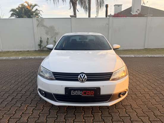 VOLKSWAGEN-JETTA-2.0 TSI HIGHLINE 200CV GASOLINA 4P TIPTRONIC VOLKSWAGEN-JETTA-2012