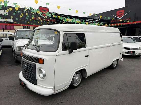 VOLKSWAGEN-KOMBI-2012