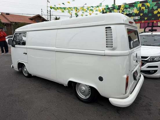 VOLKSWAGEN-KOMBI-1.4 MI FURGÃO 8V FLEX 3P MANUAL VOLKSWAGEN-KOMBI-2012