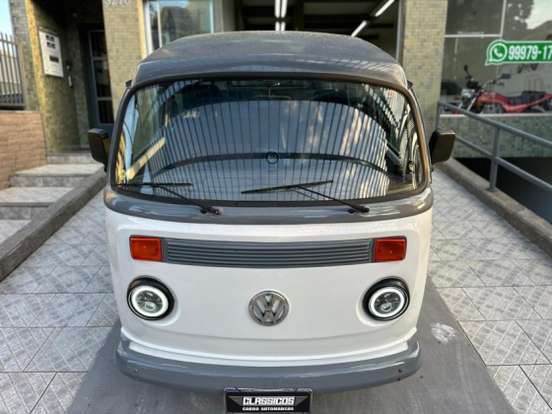VOLKSWAGEN-KOMBI-2003