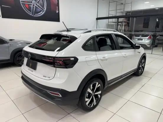 VOLKSWAGEN-NIVUS-1.0 200 TSI TOTAL FLEX HIGHLINE AUTOMÁTICO VOLKSWAGEN-NIVUS-2022