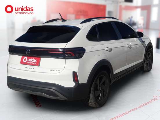 VOLKSWAGEN-NIVUS-1.0 200 TSI TOTAL FLEX COMFORTLINE AUTOMÁTICO VOLKSWAGEN-NIVUS-2025