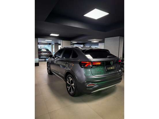 VOLKSWAGEN-NIVUS-1.0 200 TSI TOTAL FLEX HIGHLINE AUTOMÁTICO VOLKSWAGEN-NIVUS-2023