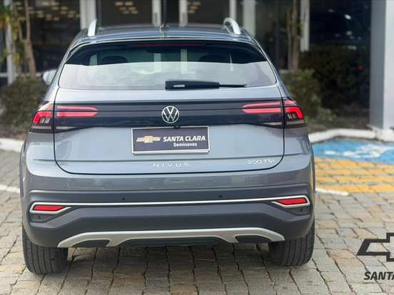 VOLKSWAGEN-NIVUS-1.0 200 TSI TOTAL FLEX HIGHLINE AUTOMÁTICO VOLKSWAGEN-NIVUS-2023