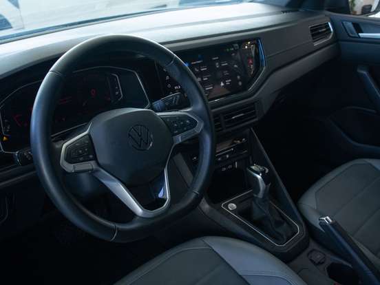 VOLKSWAGEN-NIVUS-1.0 200 TSI TOTAL FLEX HIGHLINE AUTOMÁTICO VOLKSWAGEN-NIVUS-2024