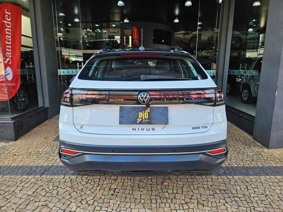 VOLKSWAGEN-NIVUS-1.0 200 TSI TOTAL FLEX HIGHLINE AUTOMÁTICO VOLKSWAGEN-NIVUS-2023