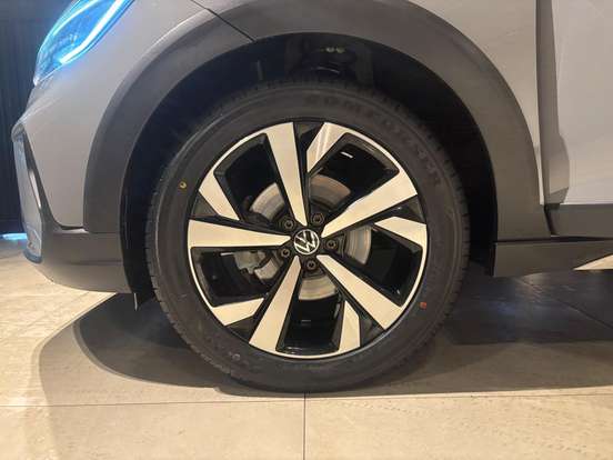 VOLKSWAGEN-NIVUS-1.0 200 TSI TOTAL FLEX HIGHLINE AUTOMÁTICO VOLKSWAGEN-NIVUS-2023