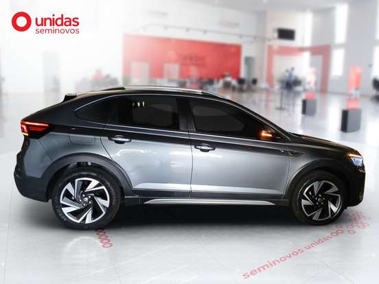 VOLKSWAGEN-NIVUS-1.0 200 TSI TOTAL FLEX HIGHLINE AUTOMÁTICO VOLKSWAGEN-NIVUS-2025