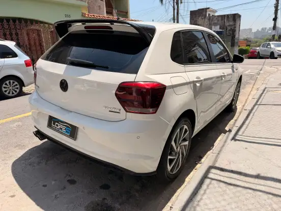 VOLKSWAGEN-POLO-1.0 200 TSI HIGHLINE AUTOMÁTICO VOLKSWAGEN-POLO-2018