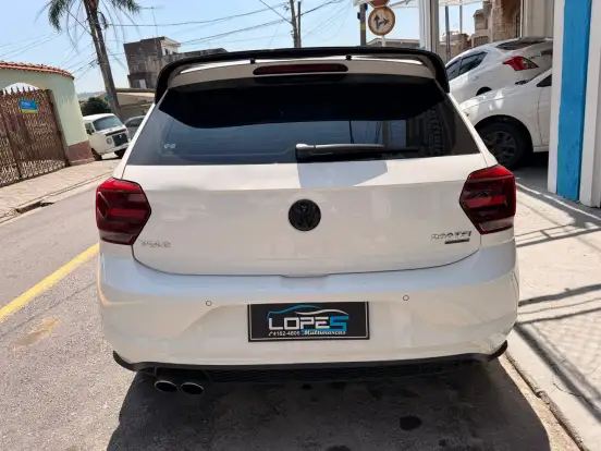 VOLKSWAGEN-POLO-1.0 200 TSI HIGHLINE AUTOMÁTICO VOLKSWAGEN-POLO-2018