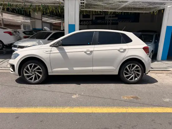 VOLKSWAGEN-POLO-1.0 200 TSI HIGHLINE AUTOMÁTICO VOLKSWAGEN-POLO-2018