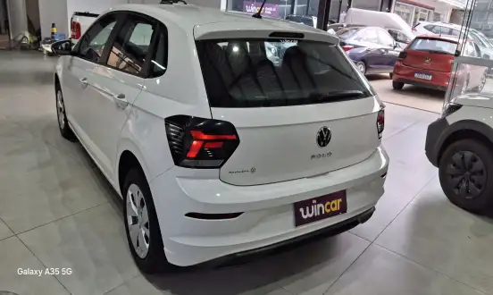 VOLKSWAGEN-POLO-2023