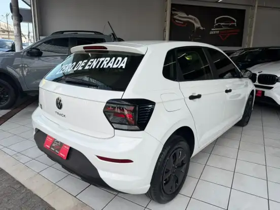 VOLKSWAGEN-POLO-2023