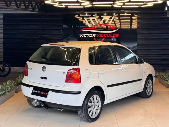 VOLKSWAGEN-POLO-2004