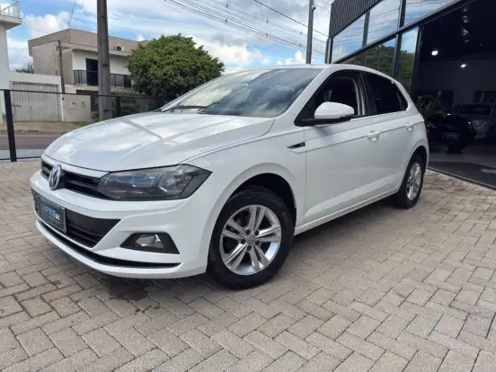 VOLKSWAGEN-POLO-2018