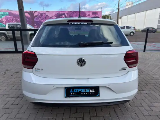VOLKSWAGEN-POLO-2018