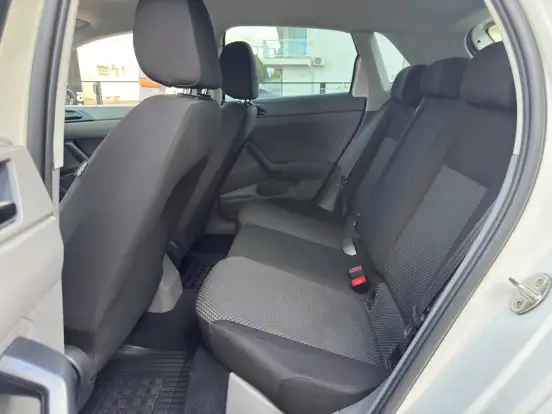 VOLKSWAGEN-POLO-2018