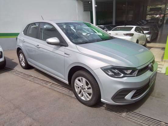 VOLKSWAGEN-POLO-2024