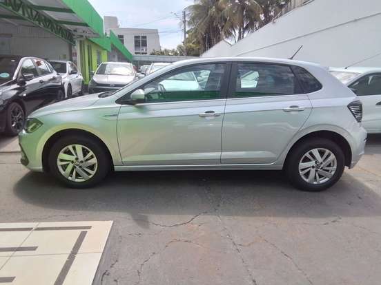 VOLKSWAGEN-POLO-2024