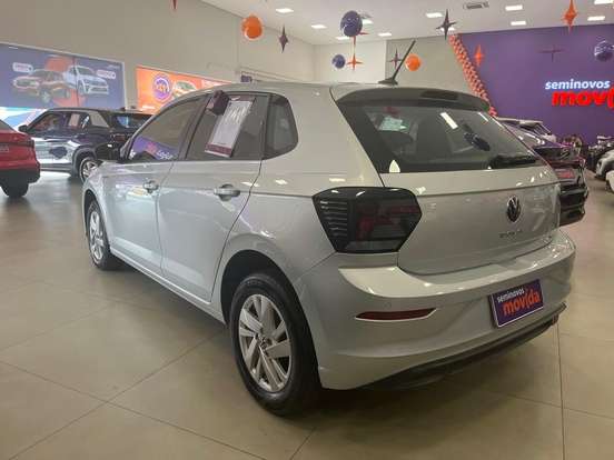 VOLKSWAGEN-POLO-1.0 170 TSI COMFORTLINE AUTOMÁTICO VOLKSWAGEN-POLO-2024