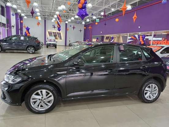 VOLKSWAGEN-POLO-2024