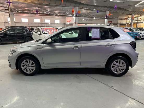 VOLKSWAGEN-POLO-2023