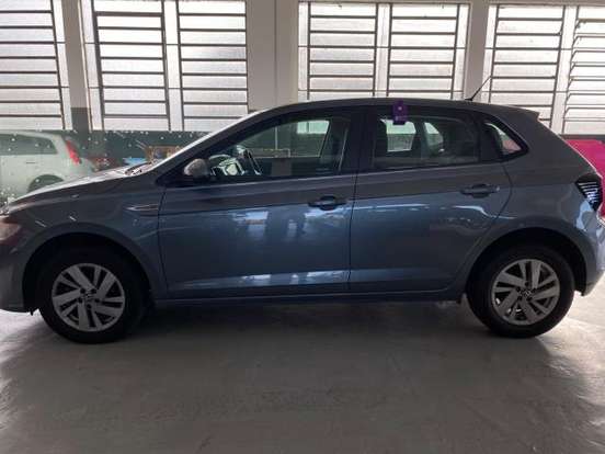 VOLKSWAGEN-POLO-2023