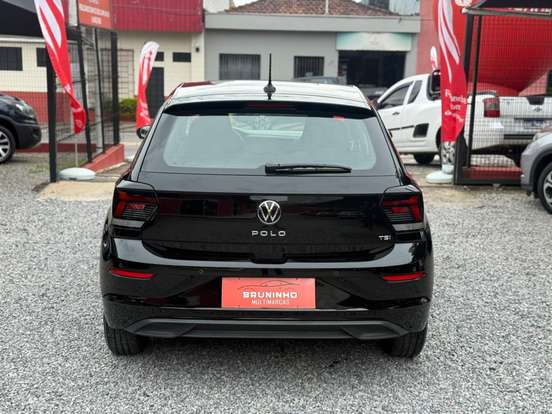 VOLKSWAGEN-POLO-2024