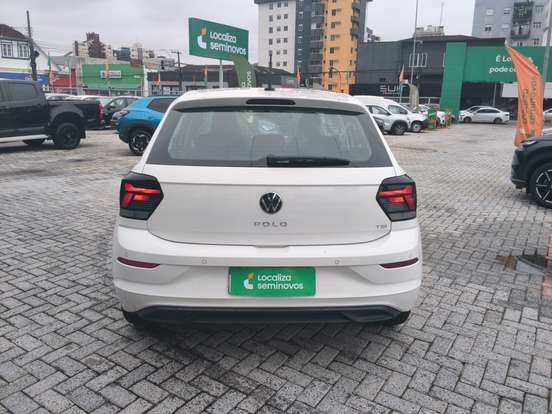 VOLKSWAGEN-POLO-1.0 170 TSI HIGHLINE AUTOMÁTICO VOLKSWAGEN-POLO-2025